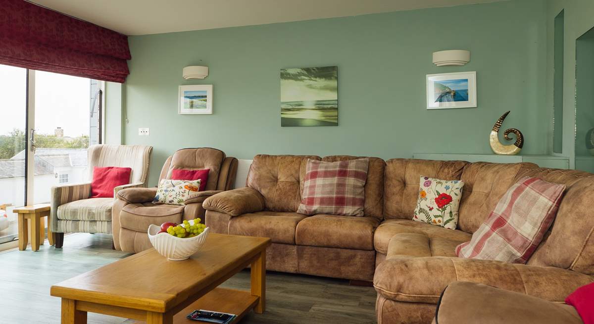 Big, comfy sofa, ideal for relaxing after a fun day exploring the Pembrokeshire coast. 
