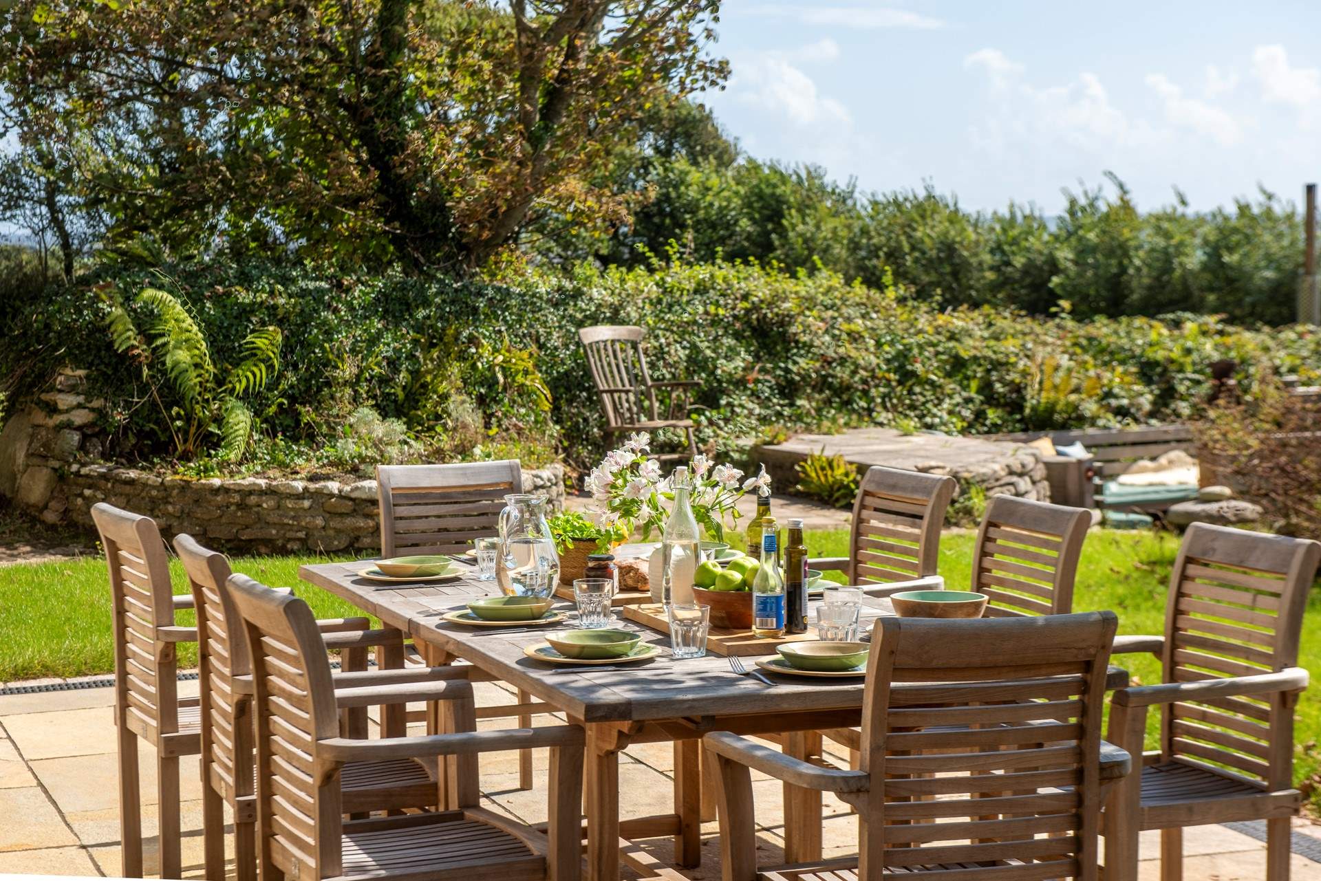 Enjoy al fresco dining in the summer sun. 