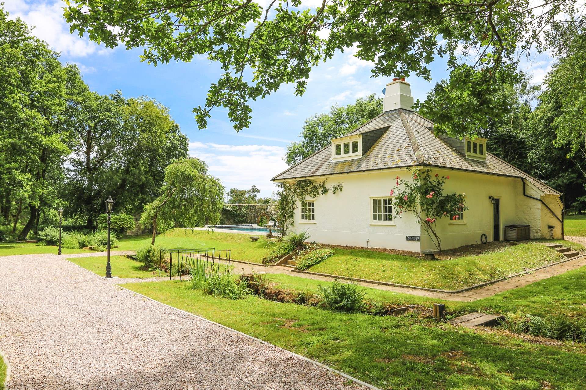 Welcome to the beautiful Canonteign Cottage.