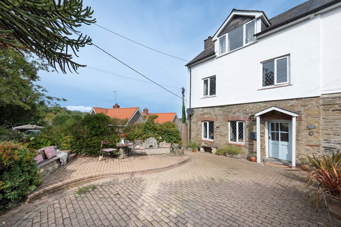 Welcome to Bro Tref Cottage.
