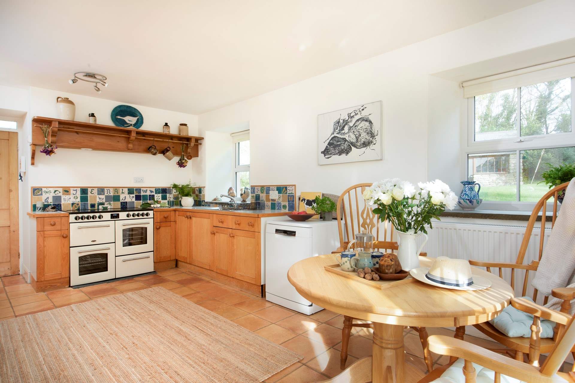 Share morning coffee and plan your day.