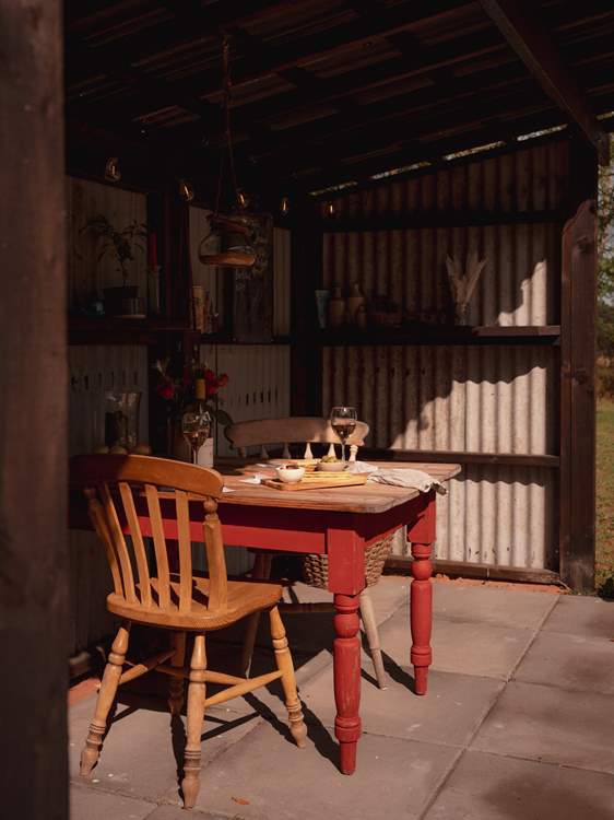 The sweetest spot for leisurely meals together.