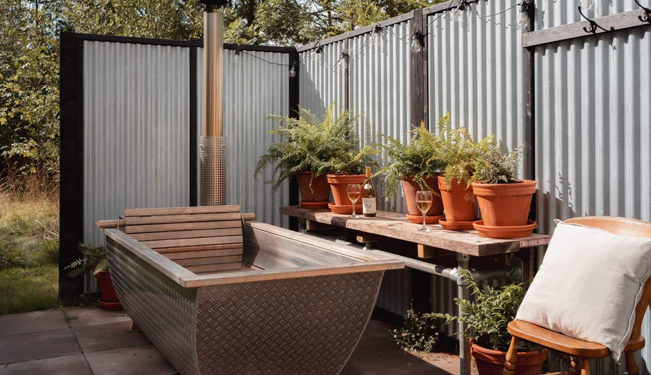 Soak up your surroundings in the soothing wood-fired outdoor bath. 