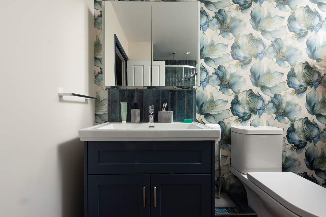 A very spacious and luxurious bathroom.