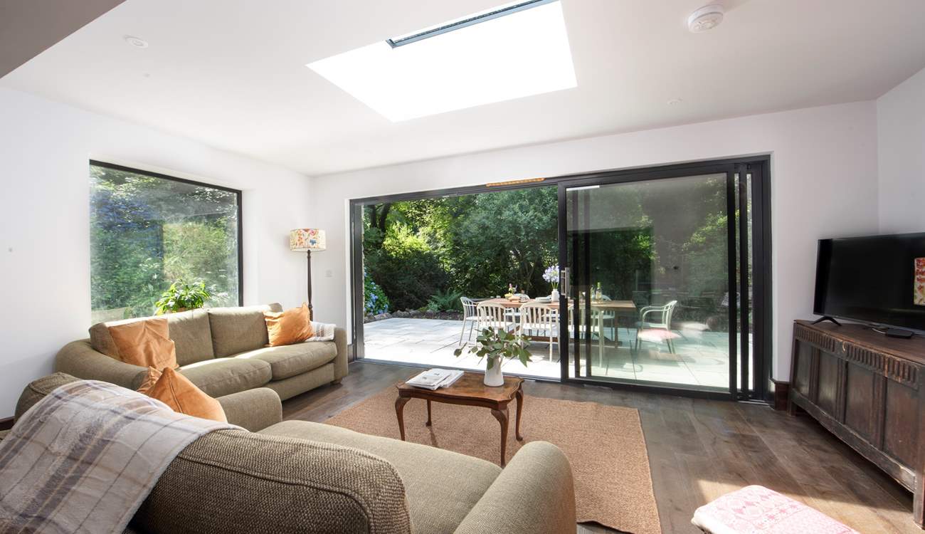 Sit back, relax and enjoy the woodland setting.