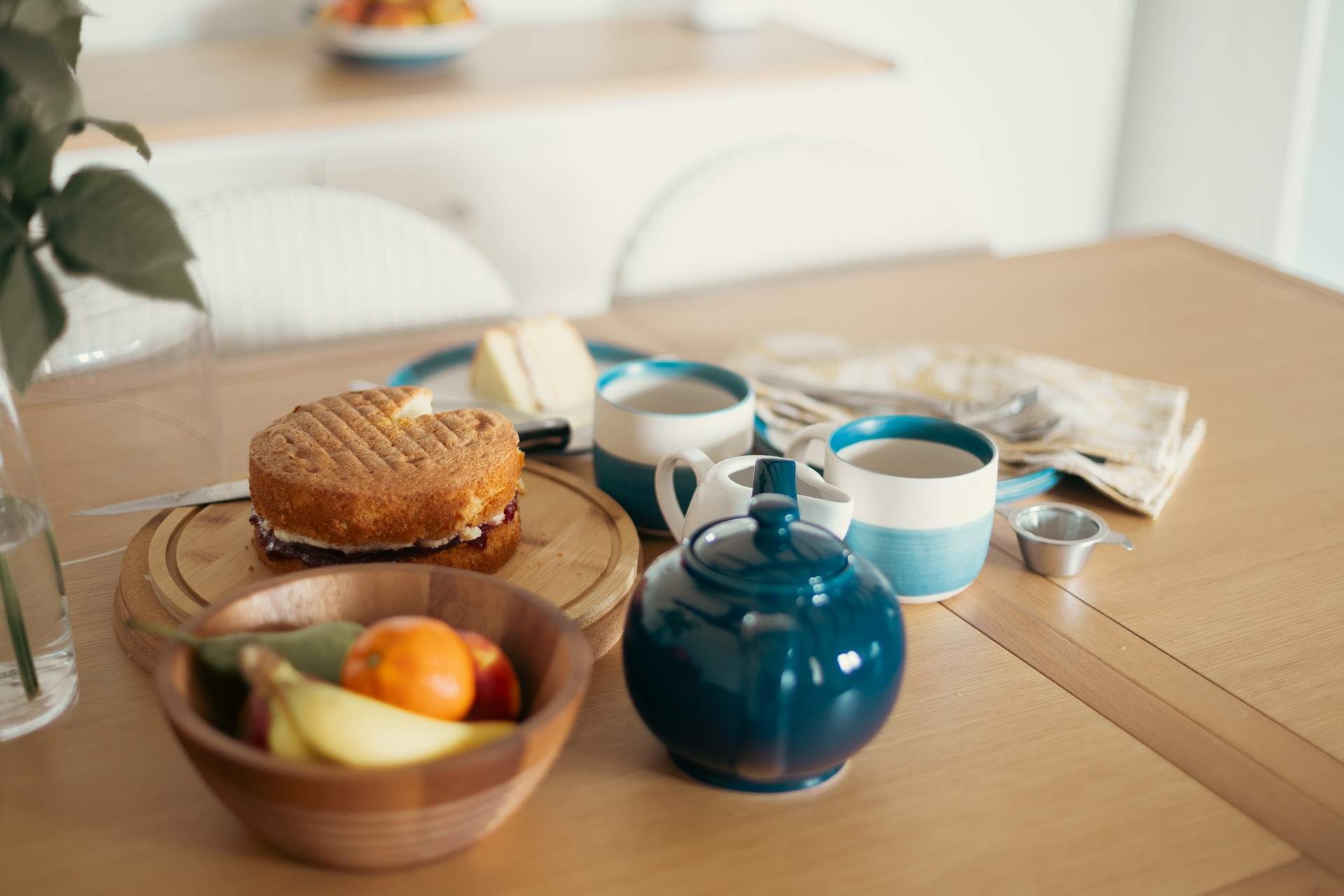 Anytime is tea and cake time. 