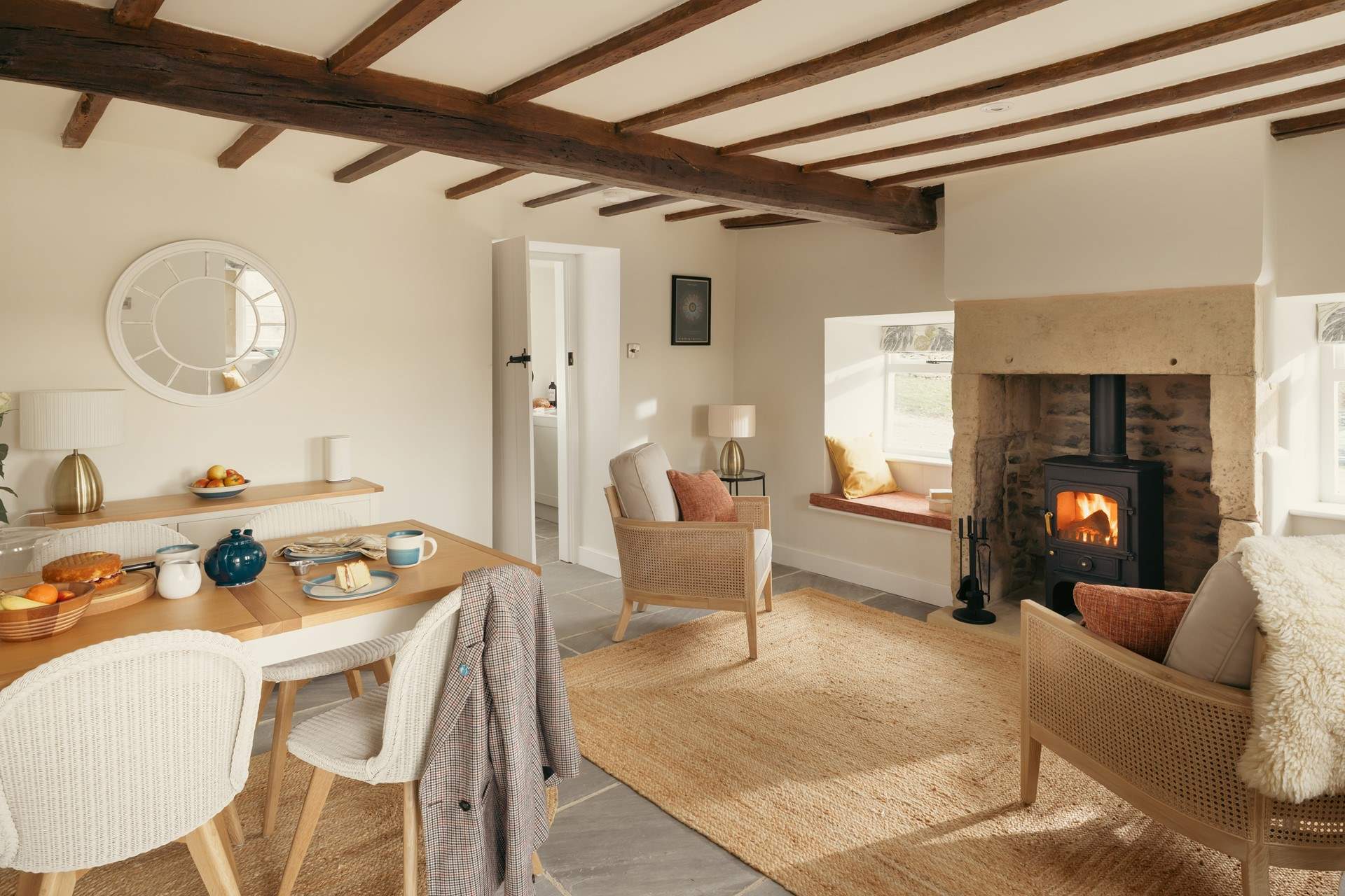 The dining-room can also be used as a sitting-room too. 