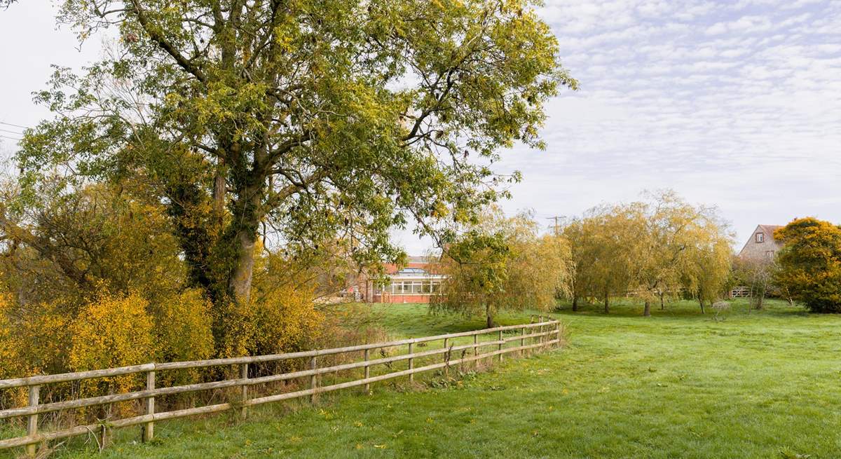 Beyond the private garden you will find expansive grounds that you are free to wander with your four-legged or two-legged companions!