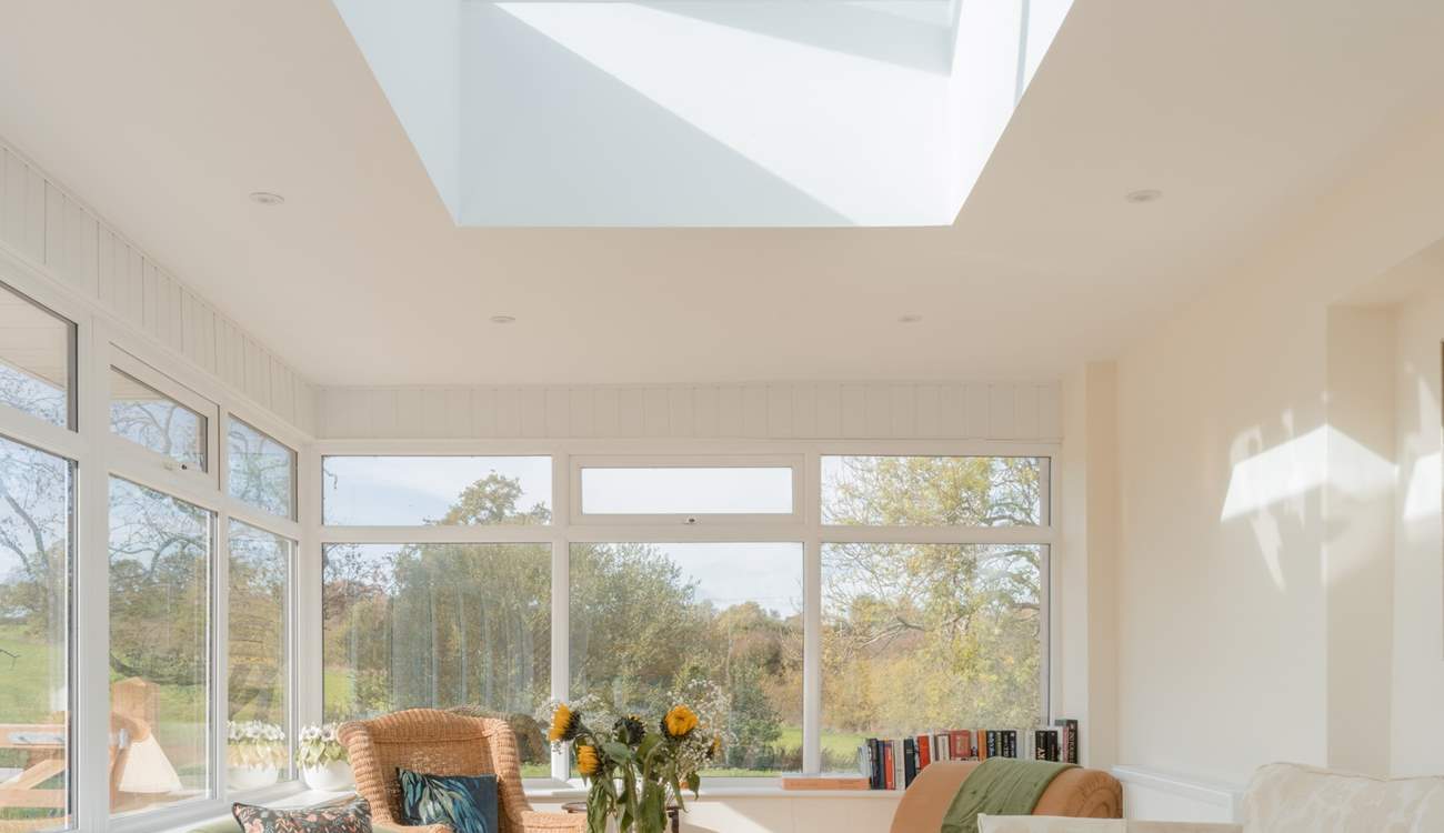 The striking roof lantern lets the light pour in.