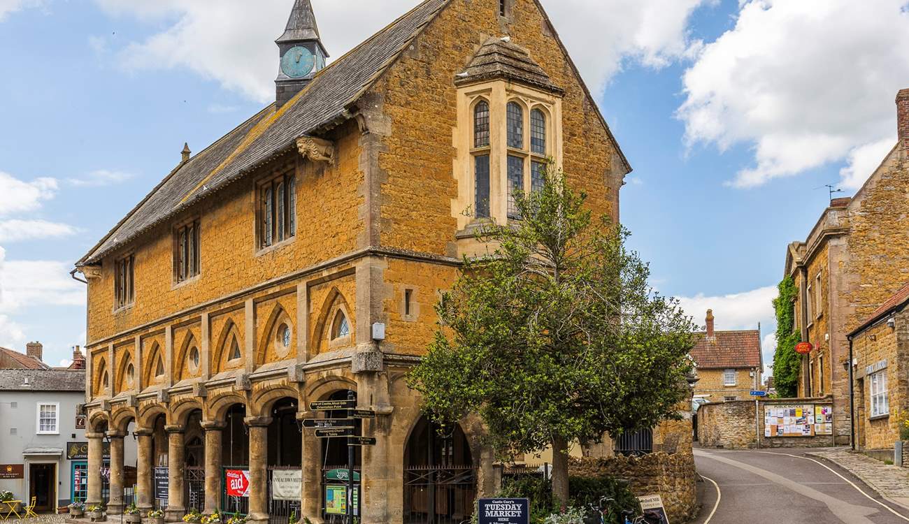 Castle Cary is steeped in history and has a wealth of quaint shop, pubs and tea rooms.