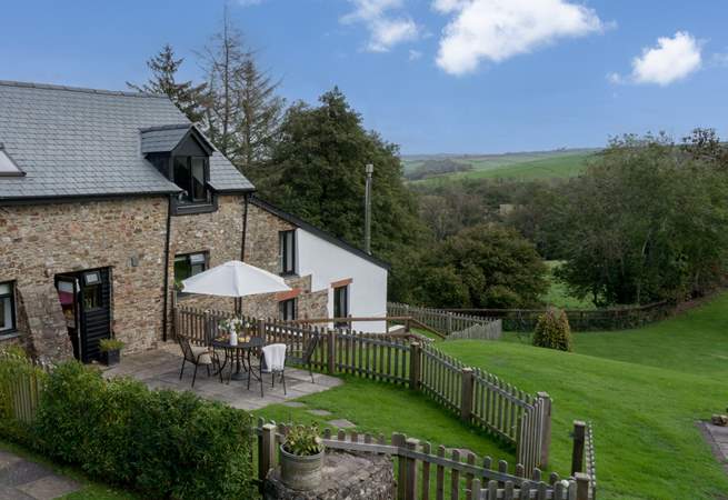 Kingfisher Cottage, looks out over the grounds the perfect spot to watch the children.