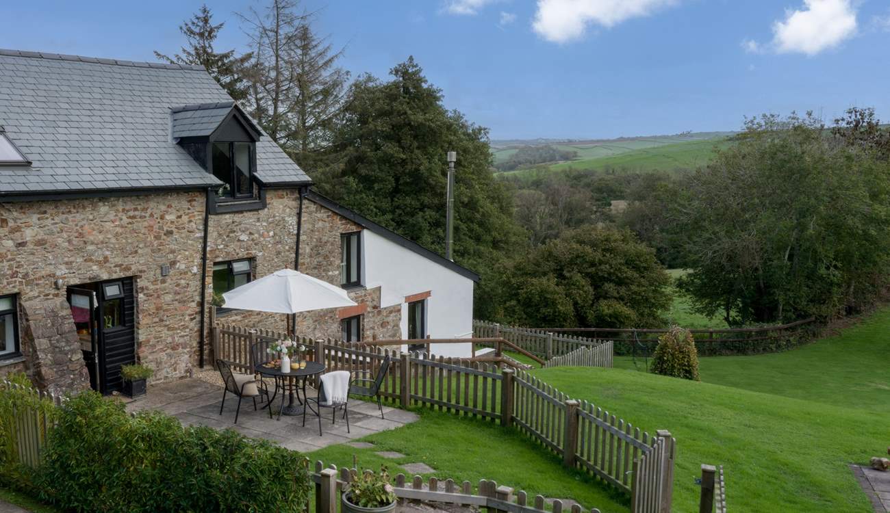 Kingfisher Cottage, looks out over the grounds the perfect spot to watch the children.