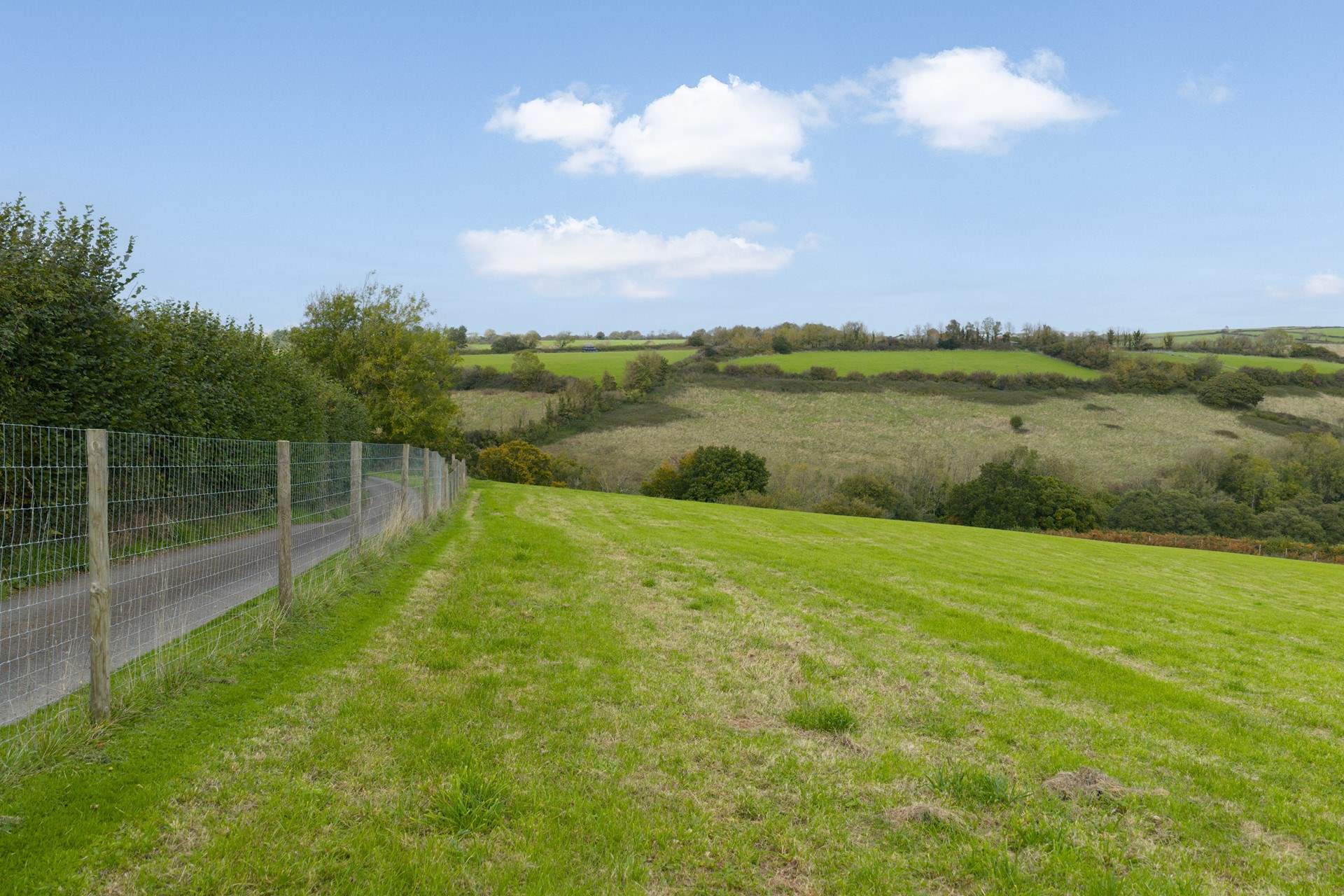 The field has been fenced off meaning your dog can enjoy some off-lead time.