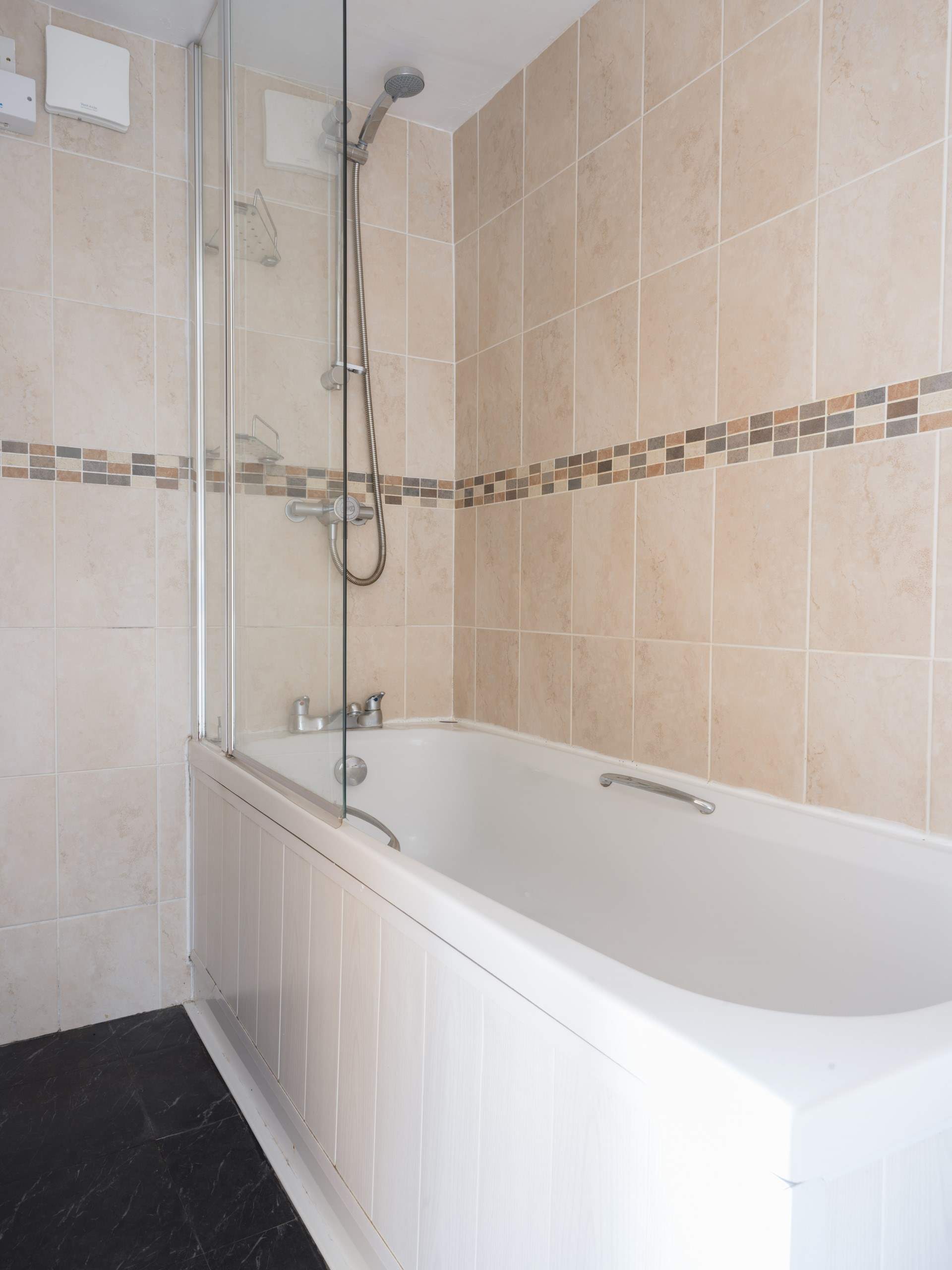 A relaxing bath or refreshing shower - the choice is yours.