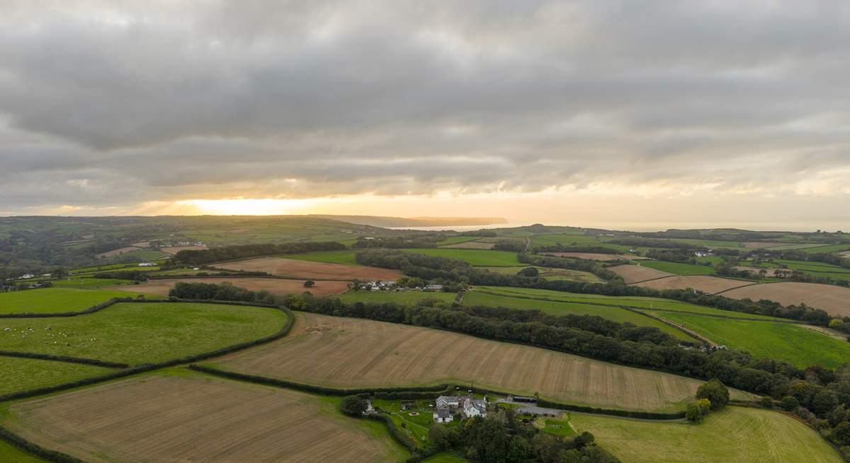 Surrounded by countryside but just a short drive from the dramatic north Devon coast.