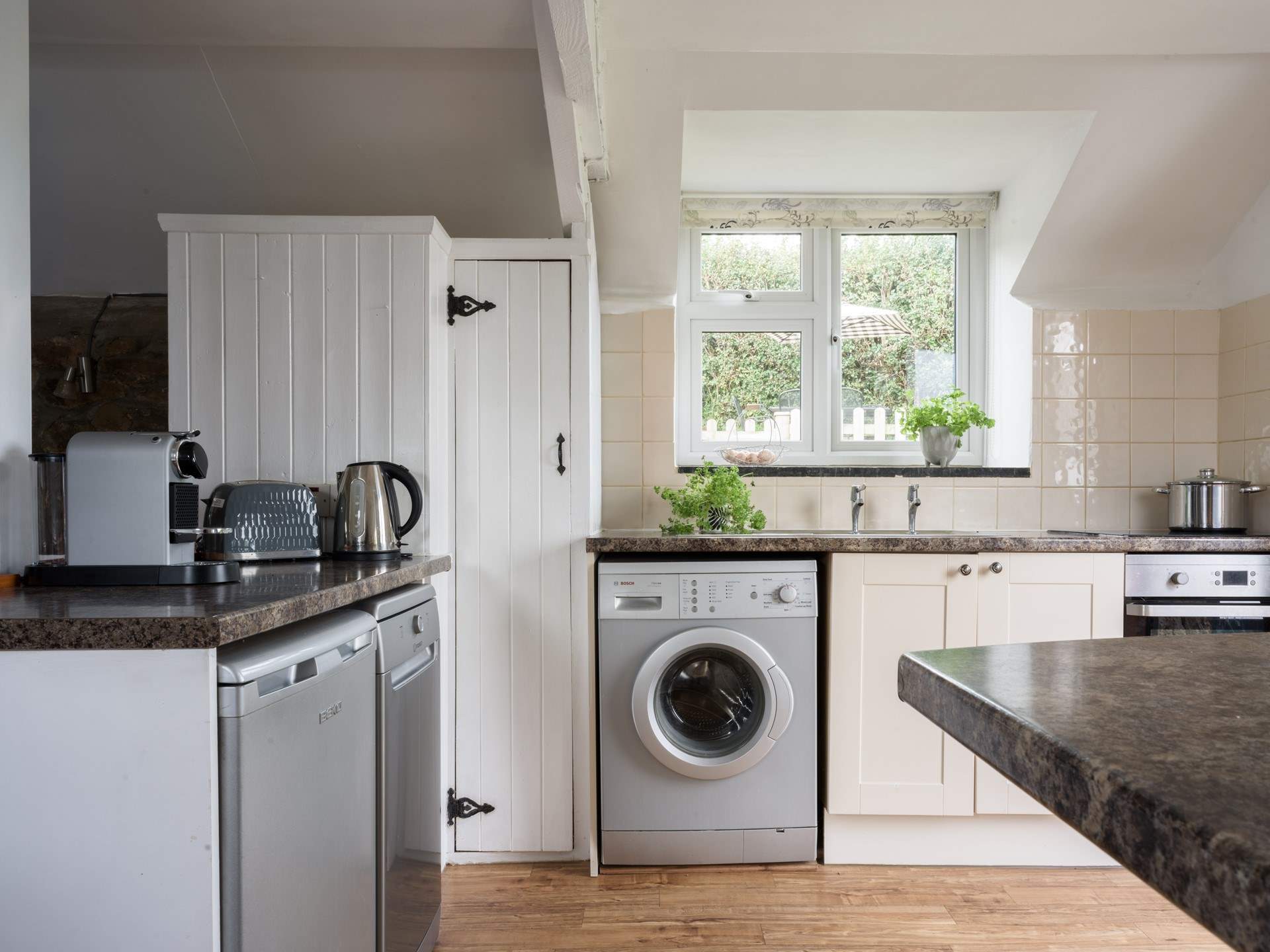 The kitchen has everything you need for whipping up a hearty meal as well as that all-important coffee machine.