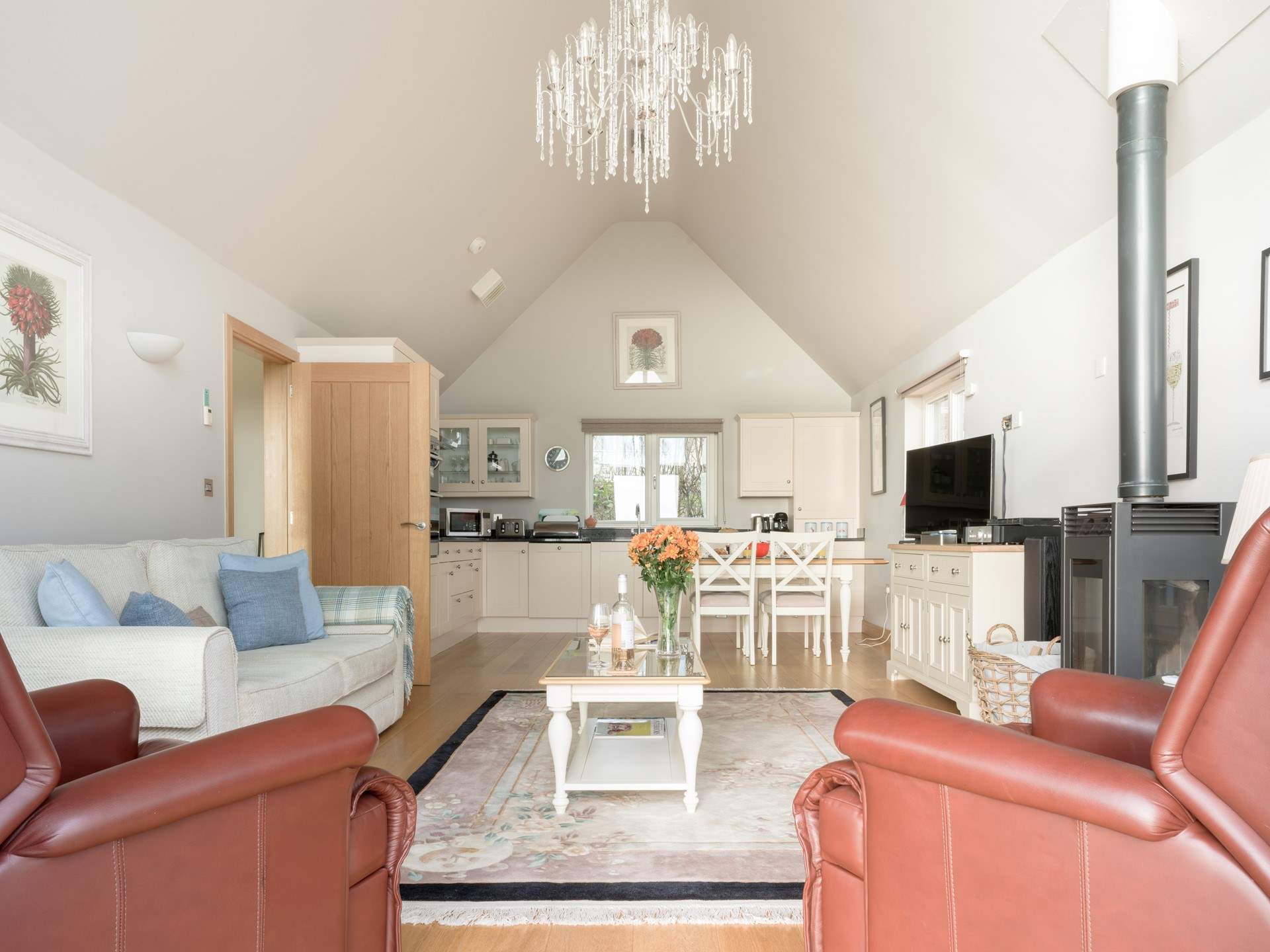 The social open plan layout lends itself perfectly for time together.