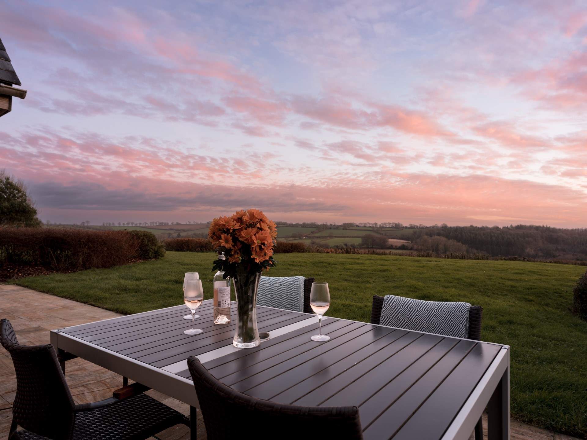 Could there be a more perfect spot for some sundowners?