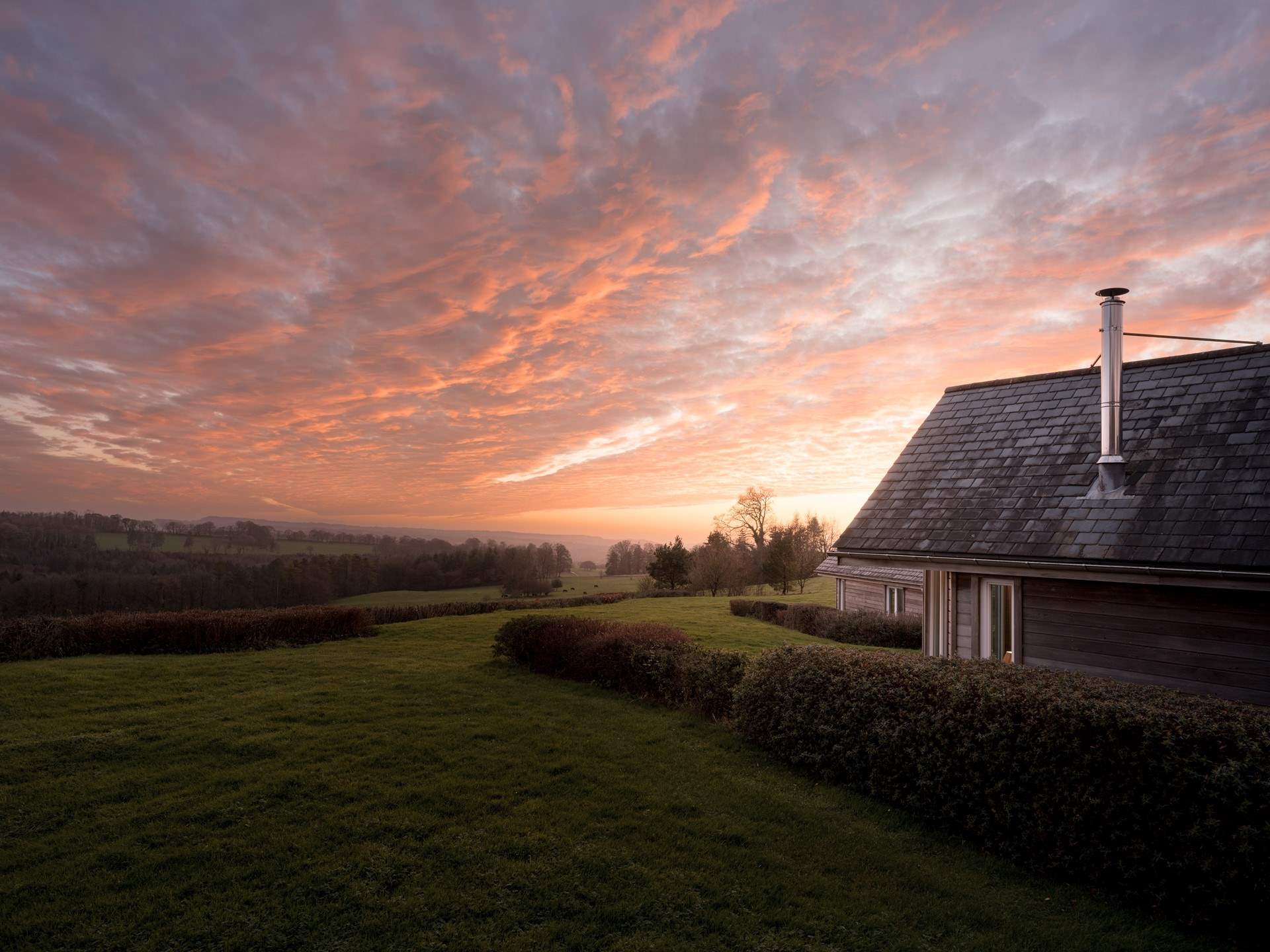 Even the views from the parking area are breathtaking.