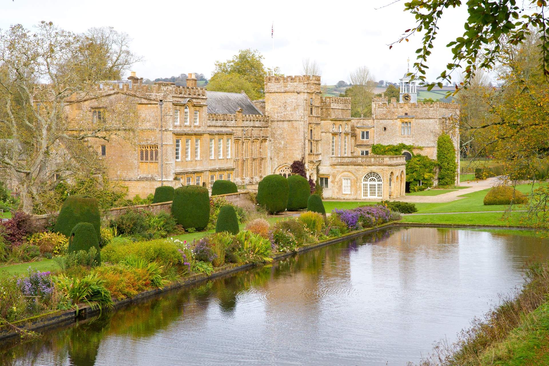 Forde Abbey is a treasure set in the beautiful rural Dorset, on the banks of river Axe; 900 years of history is encapsulated in this elegant former Cistercian monastery and its 12 hectares (30 acres) of award-winning gardens and ponds.