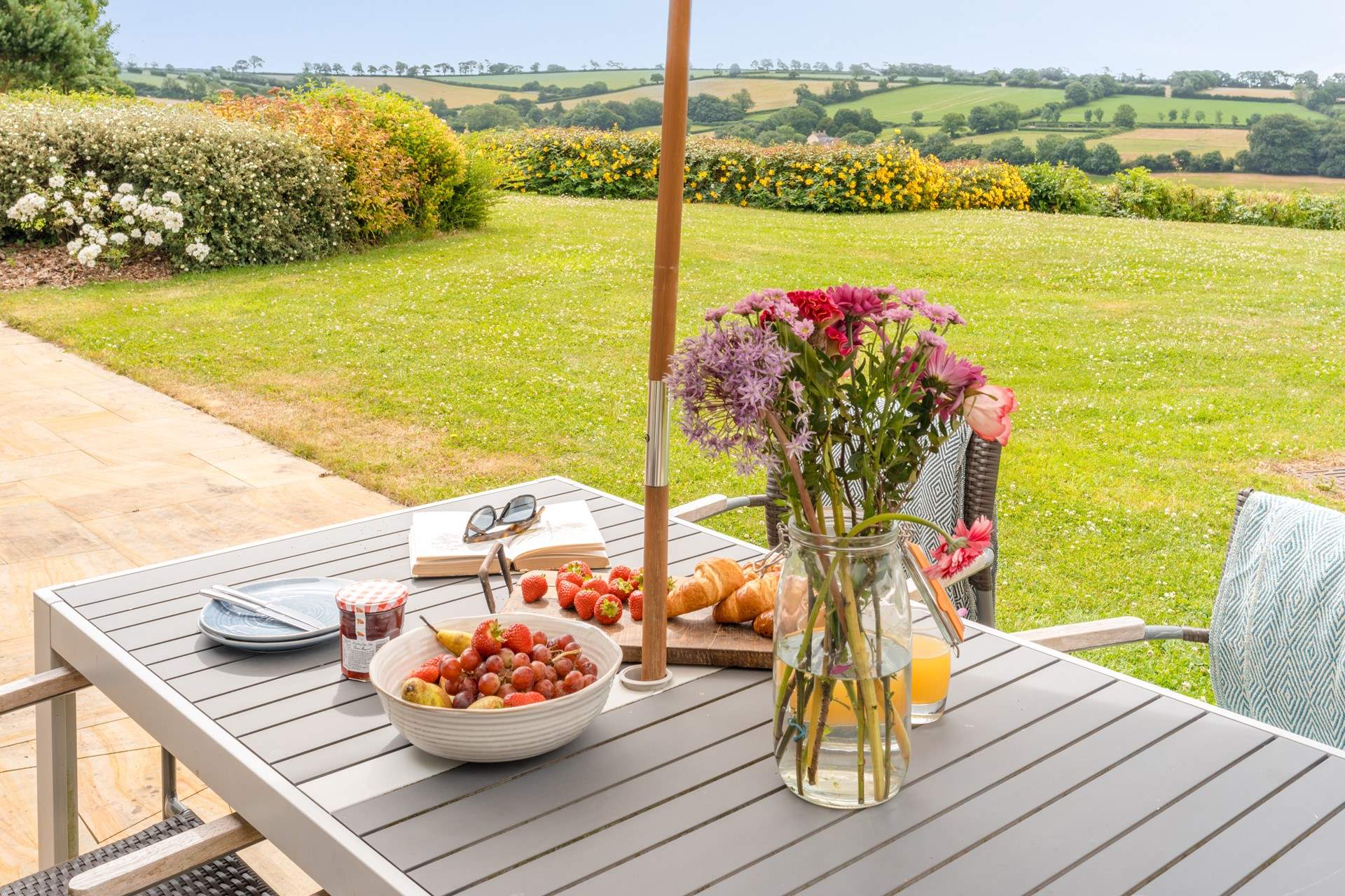 Quite the spot for a tasty brunch and quite the view...