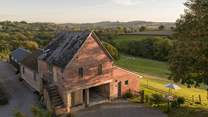 Like something out of a magazine, may we welcome you to Loaf At The Granary. It has a sister property (just to left) called Hood's, also available to book and just as lovely. 