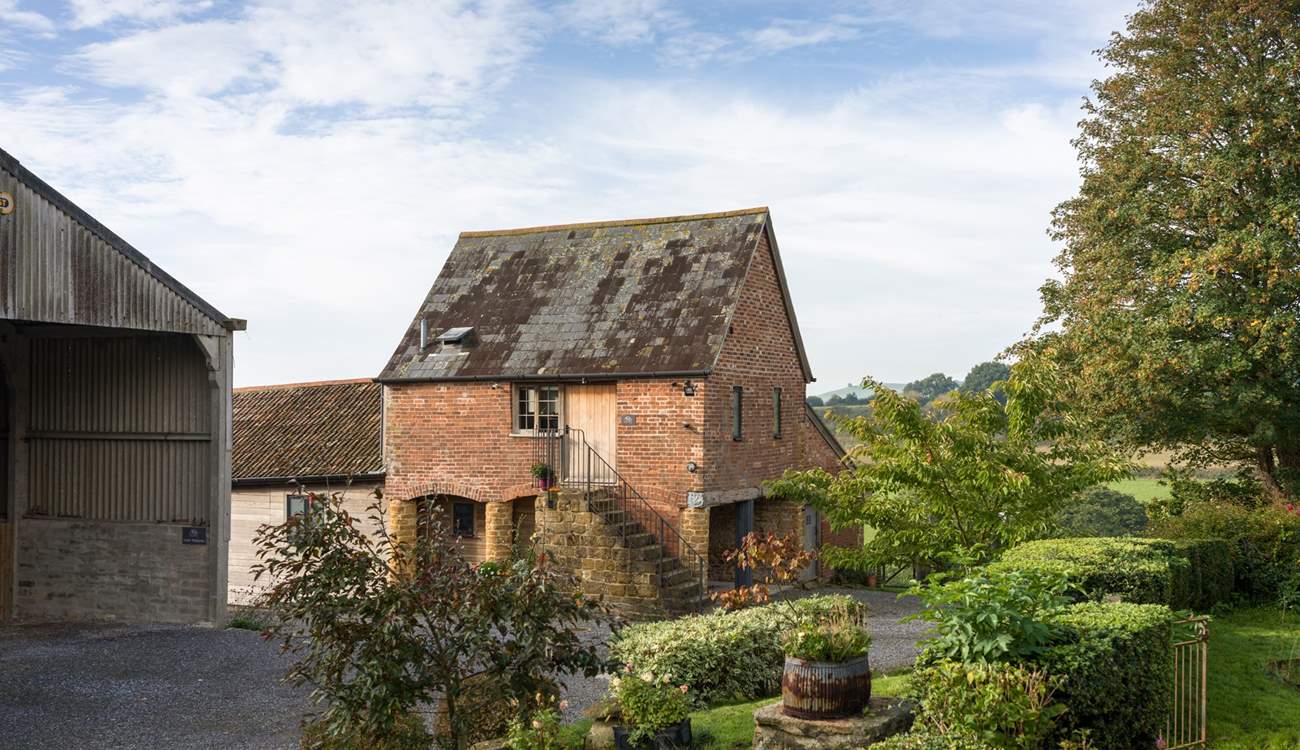 Loaf At The Granary also has some dog washing facilities and towels in the large barn just to the left. These owners have thought of everything.

