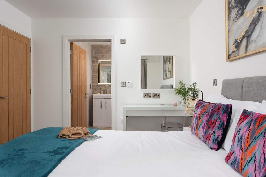 A modern and comfortable finish.