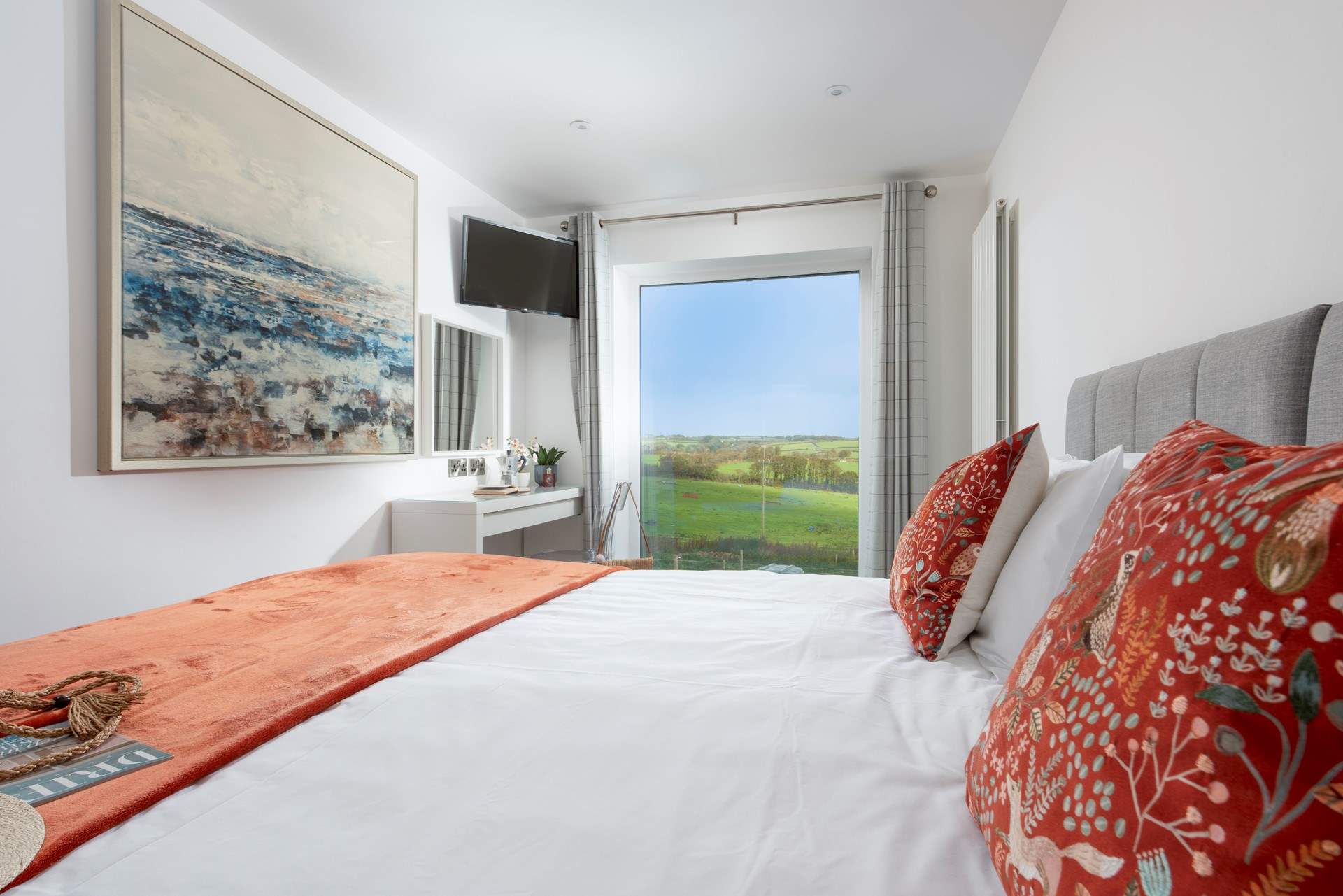 The bedrooms are all en suite and have valley views.