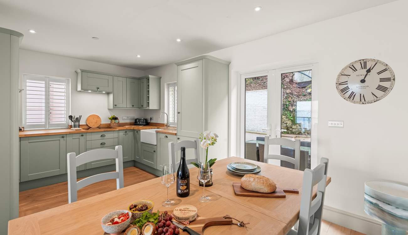 Serving up a feast is so easy to do.