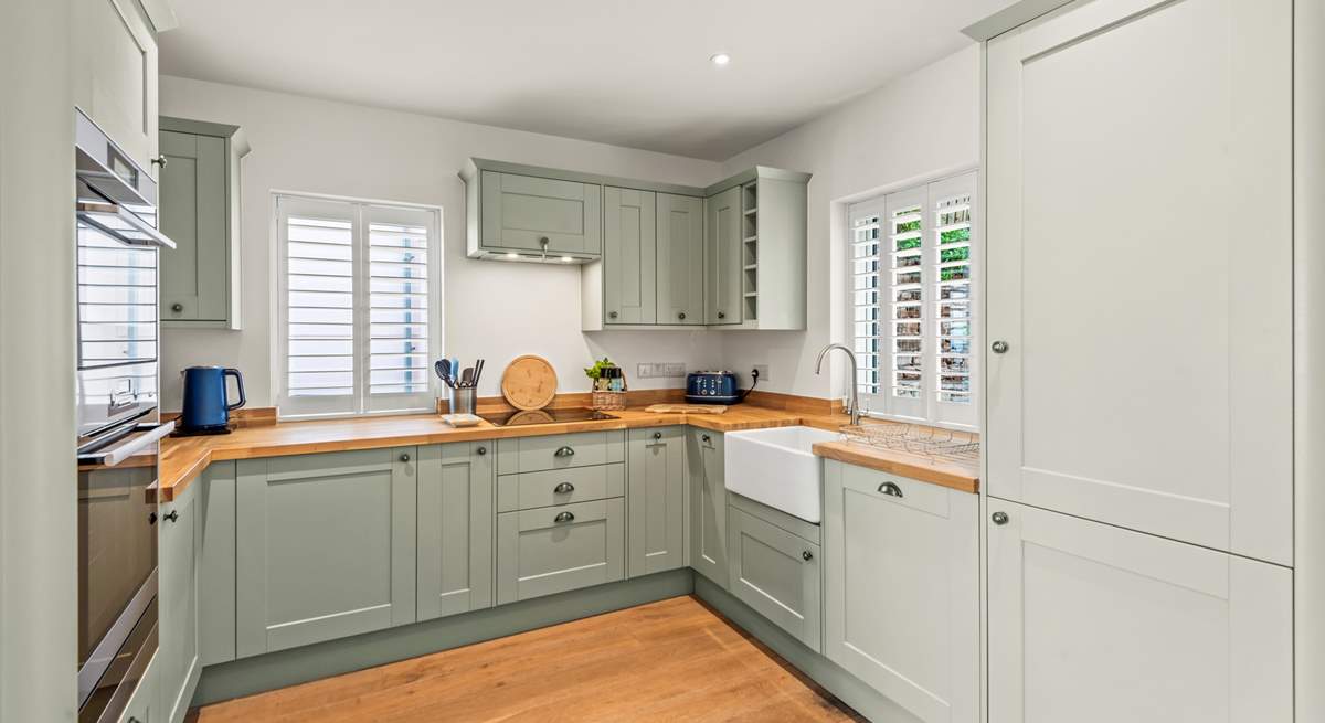 The fully equipped kitchen is a real pleasure to whip up any feast in.