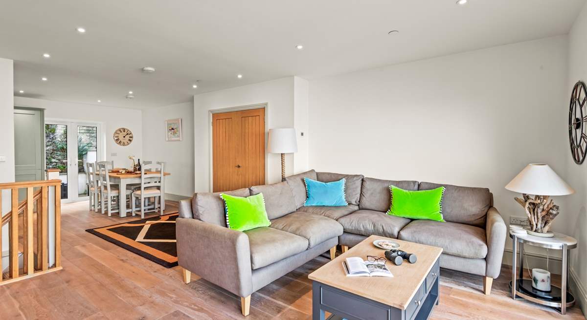 The open plan feel is great for those wanting to relax, play and unwind together.