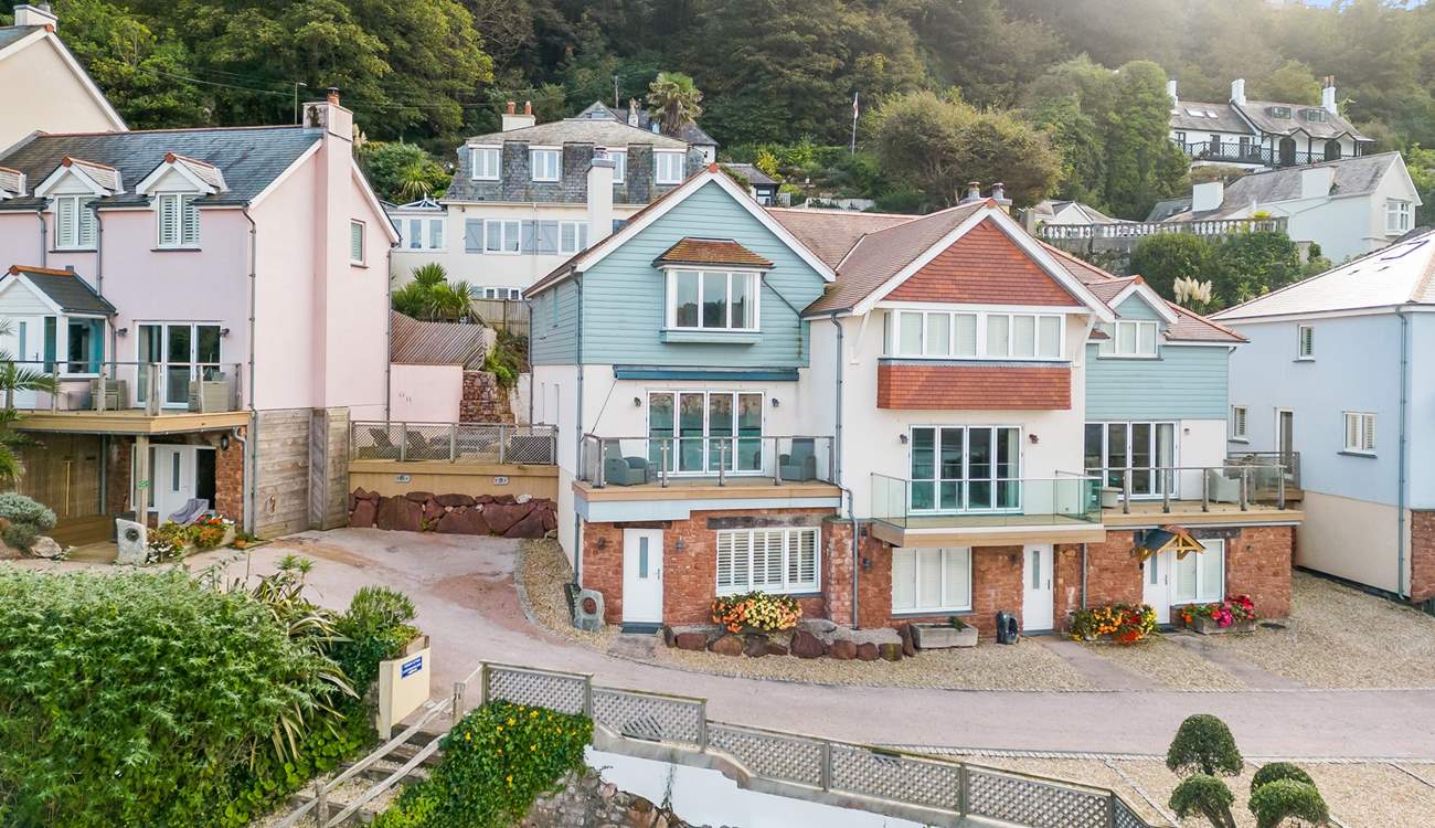 Such a pretty collection of properties, all in the perfect spot looking out to sea. Your parking is directly in front of the cottage in the allocated bay and then a space to the left-hand side of the cottage as you look at it.