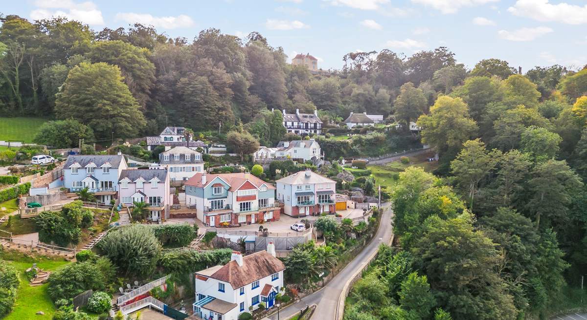 No 5 Seaview Cottages is accessed via a lane which leads down from the main area of Babbacombe. Though steep, when driven slowly, it is easily negotiated.