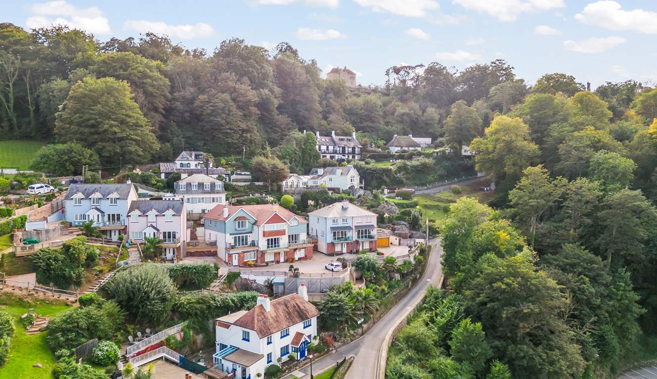 No 5 Seaview Cottages is accessed via a lane which leads down from the main area of Babbacombe. Though steep, when driven slowly, it is easily negotiated.