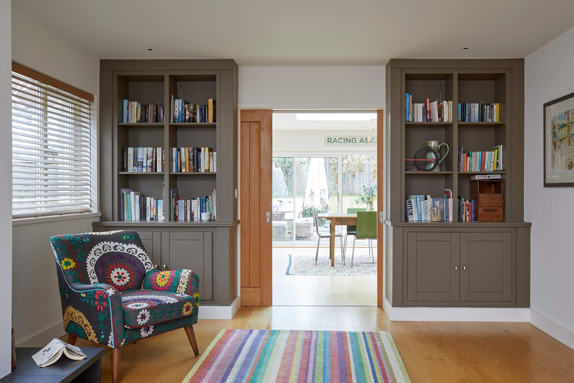 This chic sitting-room opens up into the dining-area, making this a good spot if you are in need of some peace and quiet.