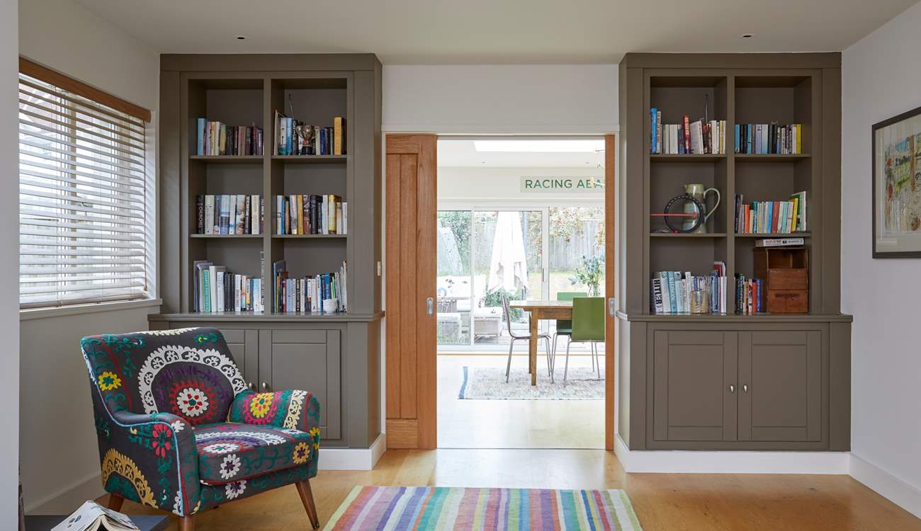 This chic sitting-room opens up into the dining-area, making this a good spot if you are in need of some peace and quiet.