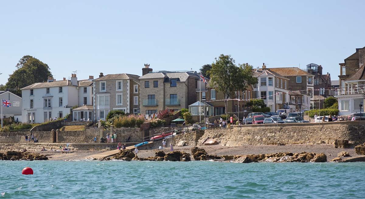 Seaview Bay is the perfect spot for crabbing and swimming.