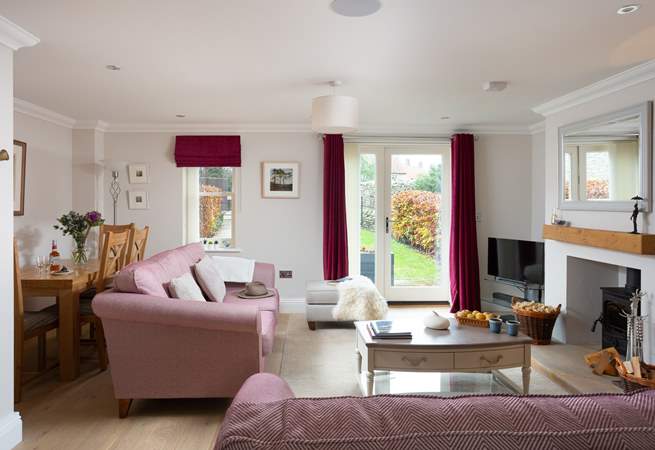 Contemporary furnishings oozing comfort.