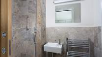 The luxury wet-room in the snug.