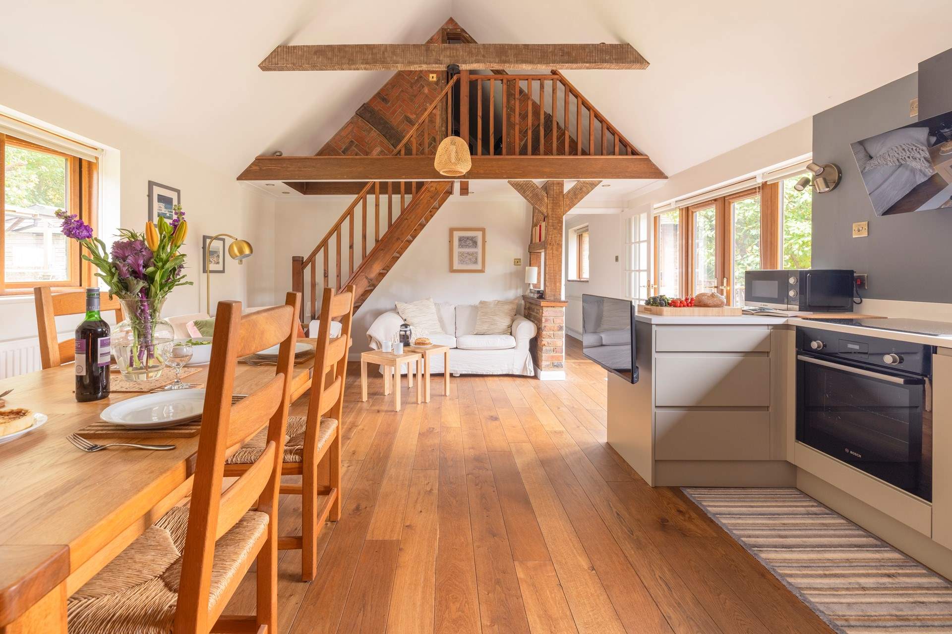 The open plan living area makes this a sociable space for friends and family to enjoy.