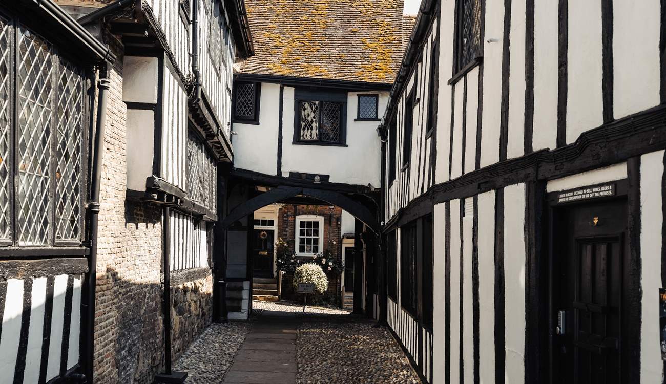 Explore the cobbled streets of Rye.