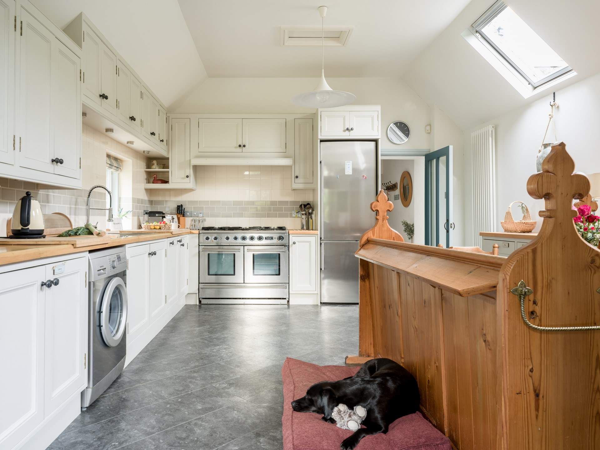 Your four-legged friend is very welcome.