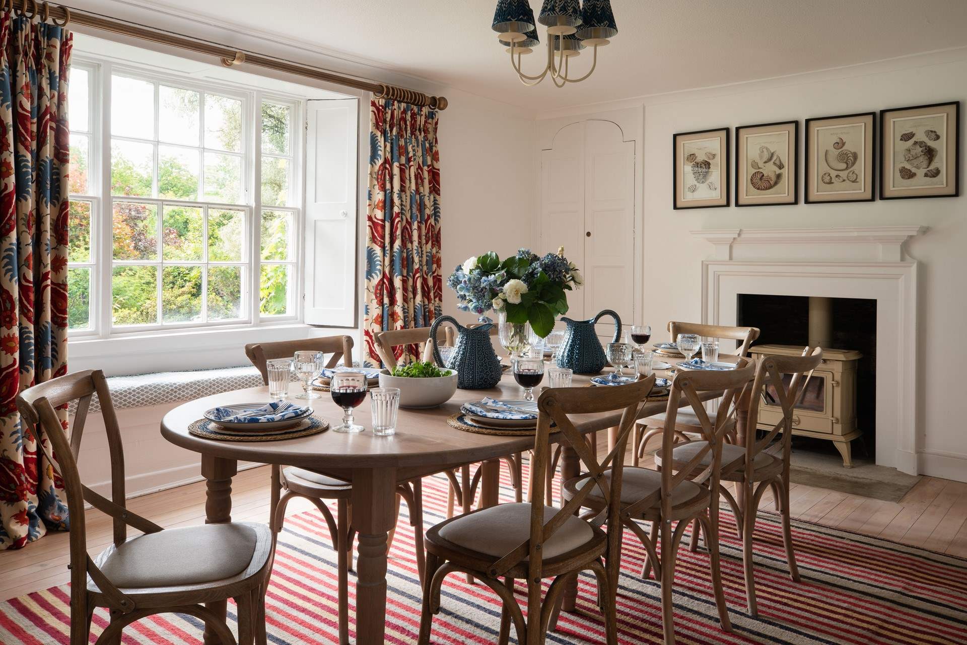 Celebrate holiday meals gathered around the dining-table.