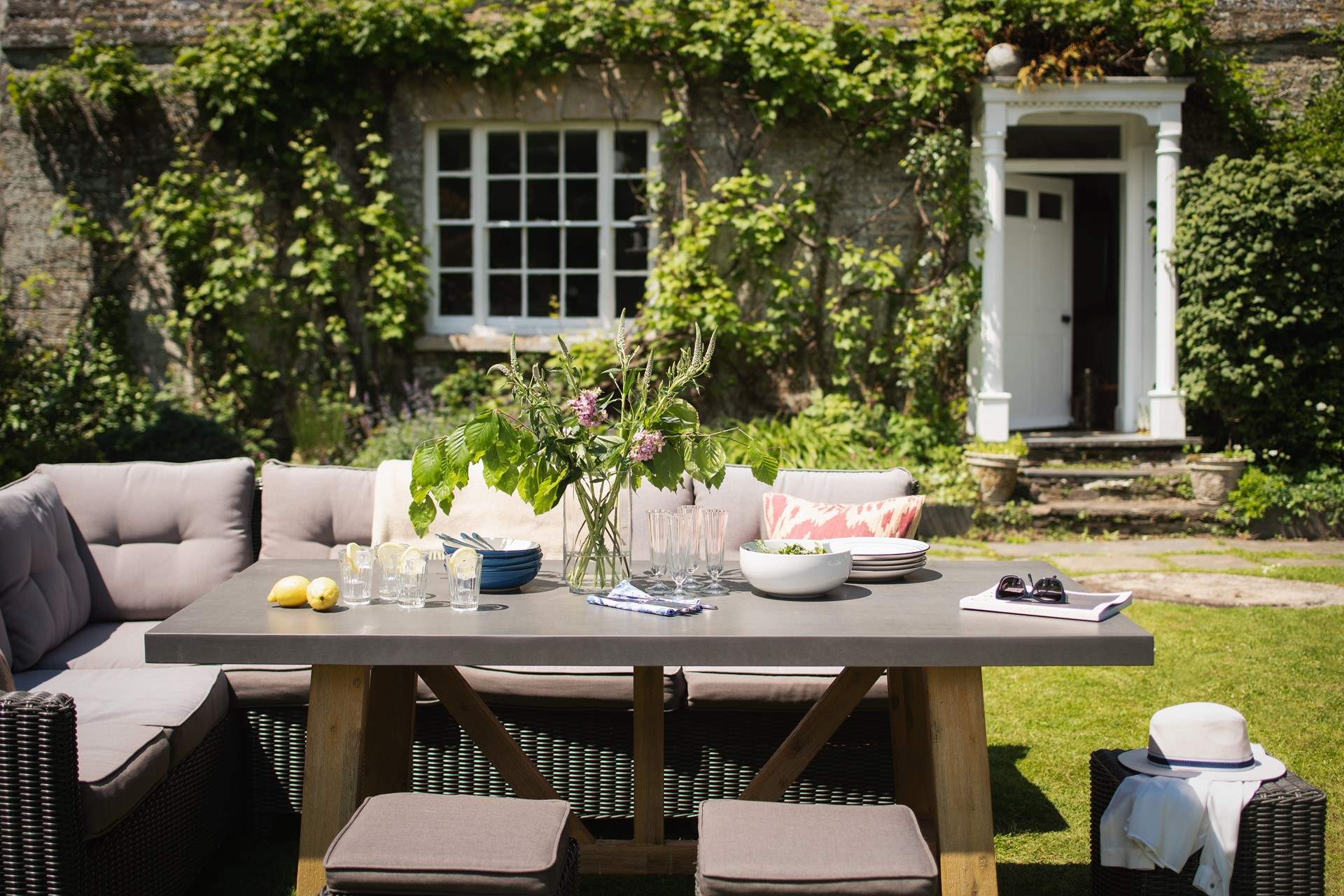 There are plenty of al fresco places to enjoy at Lemail.