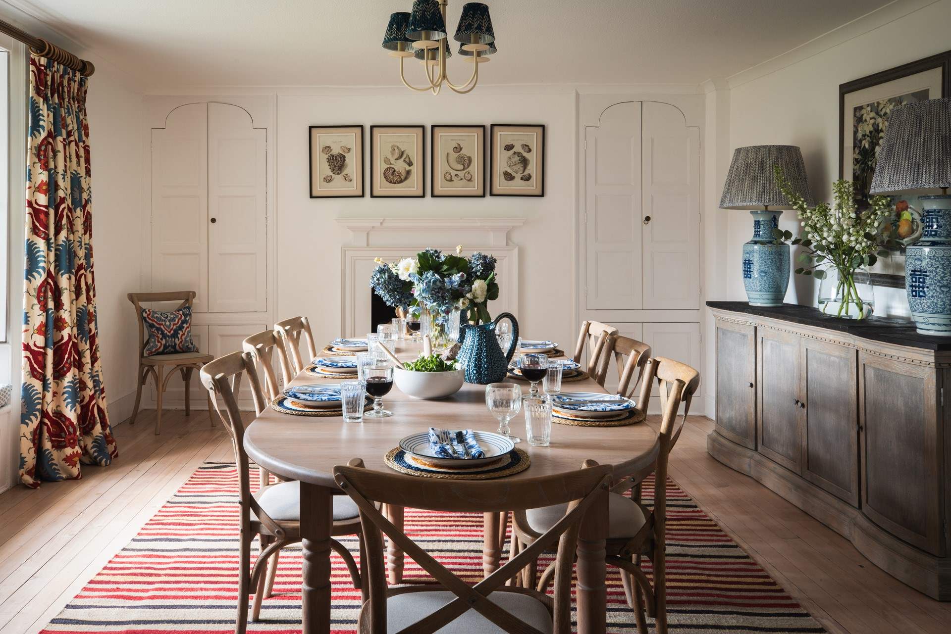 Celebrate holiday meals at Lemail.