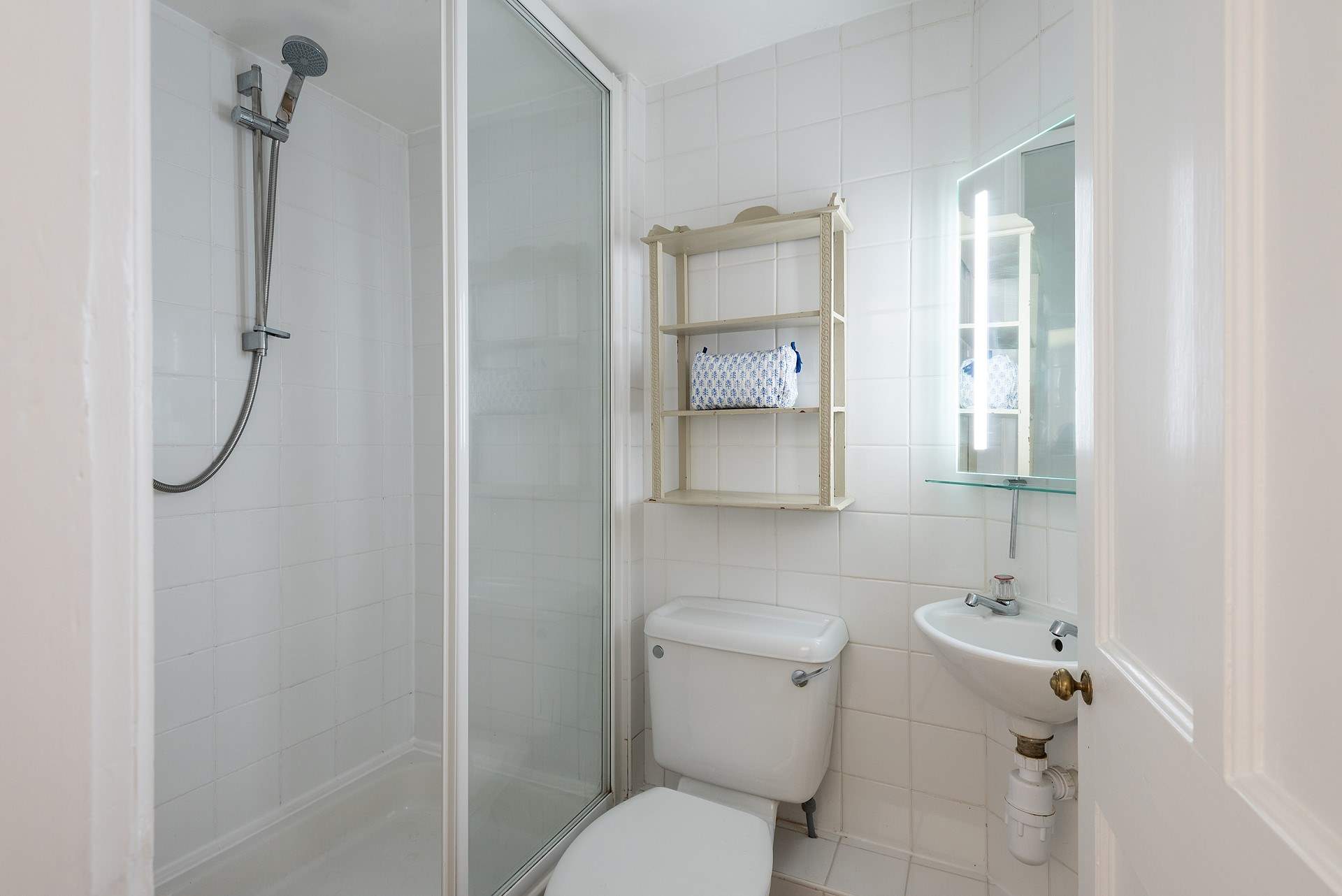 Bedroom 2 also has a small en suite shower-room.