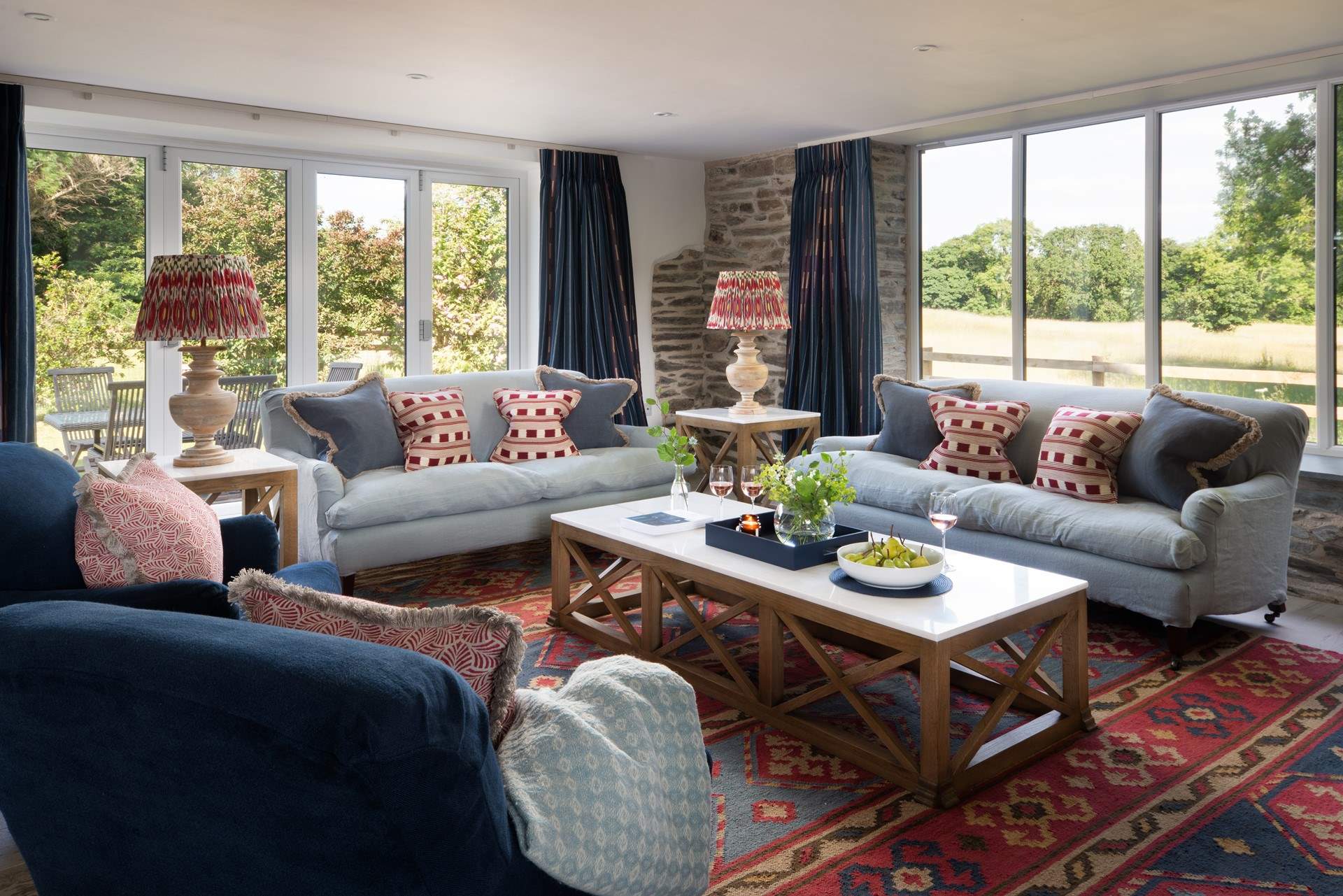 Relax and chill in the sitting-area after a day exploring all the delights of north Cornwall.