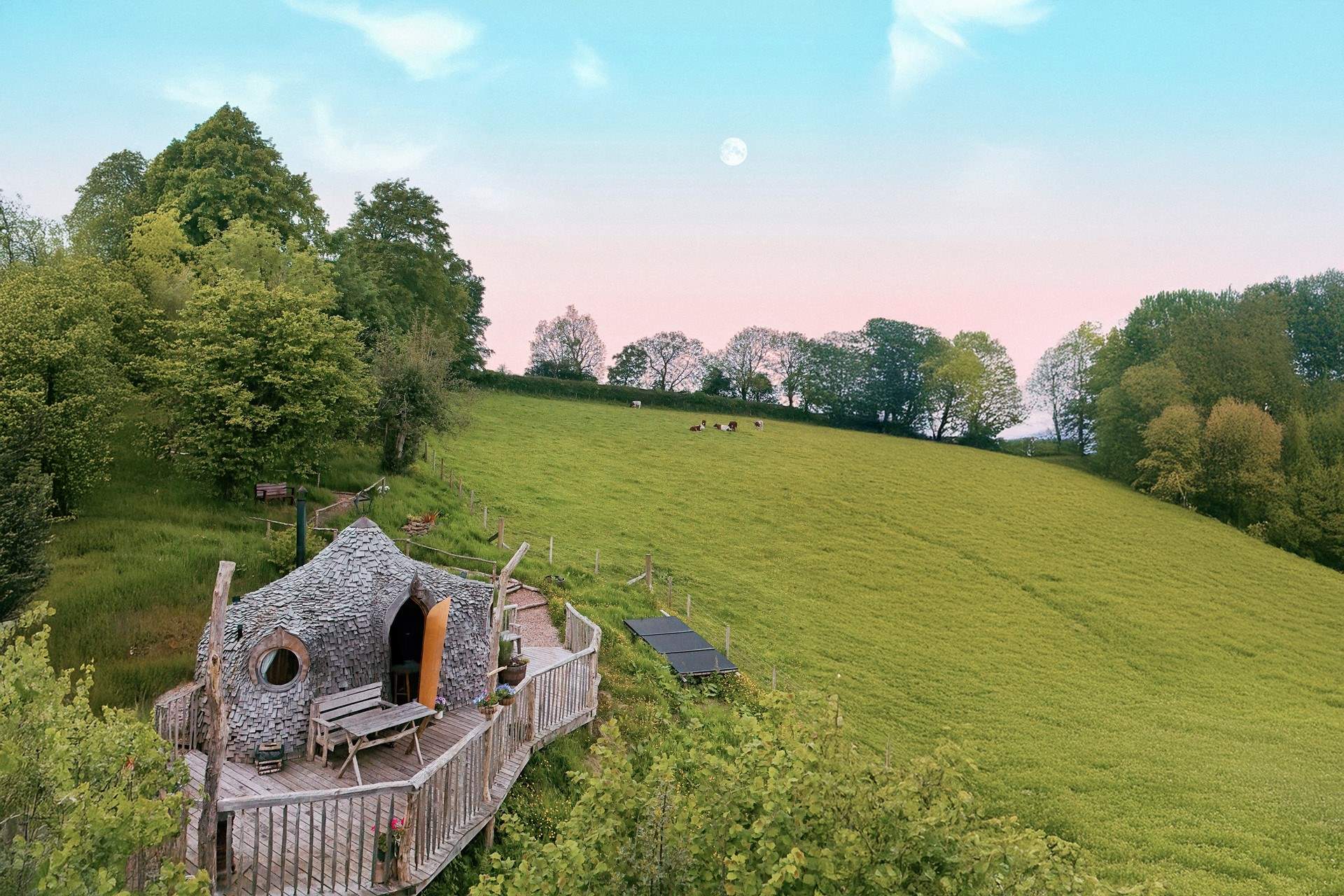 Welcome to magical Elfie, tucked away in the heart of Shropshire.