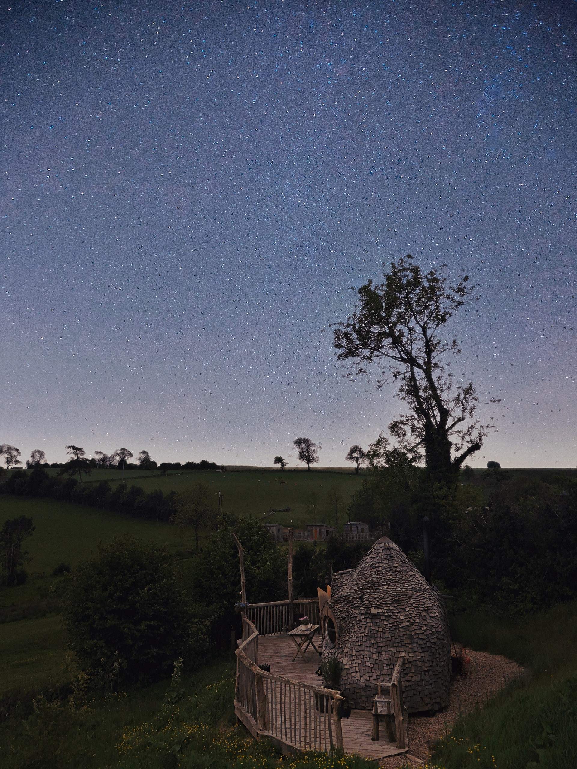 Take in the starlit skies from the wraparound deck, in total tranquility.